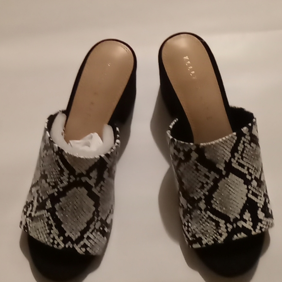 Kelly & Katie sandals size 8 - Picture 4 of 6